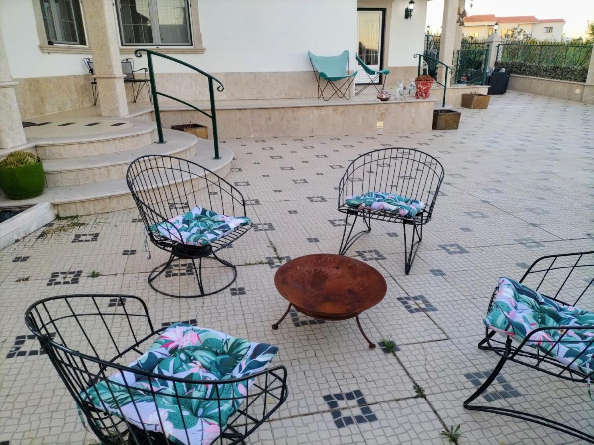 Casa Dos Gnomos Hotel Alvorninha Bagian luar foto