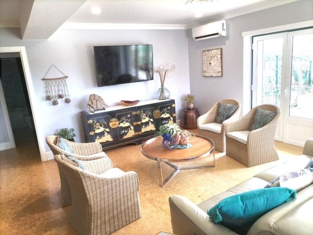 Casa Dos Gnomos Hotel Alvorninha Bagian luar foto